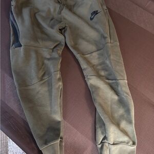 Nike Youth Joggers large